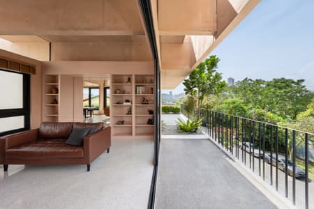 Armoua House